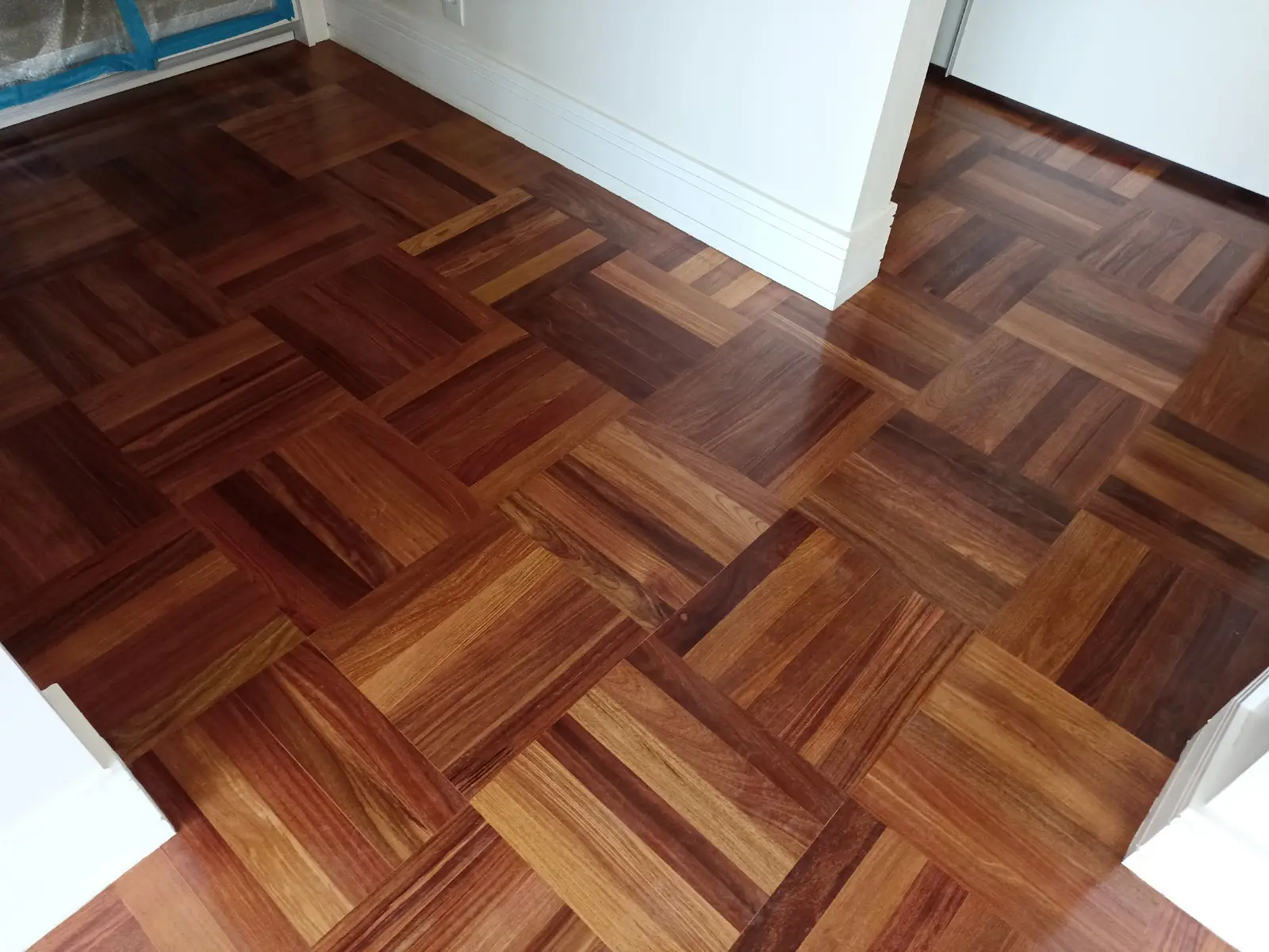 Piso de madeira restaurado pela Lixadora Marcon em Campinas
